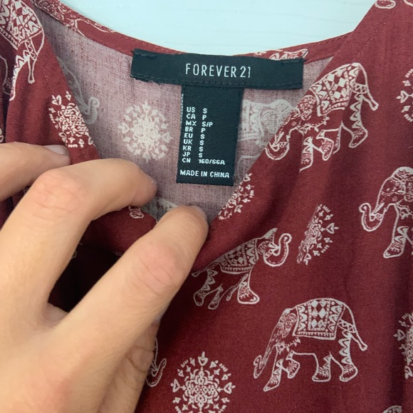 Jumpsuit with elephant design from Forever 21 - Picture 4 of 4